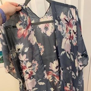 Light Gray Floral Kimono